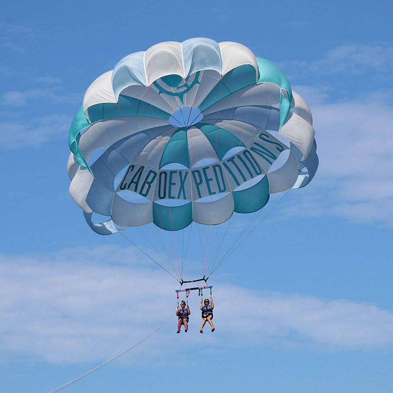 Parasail sobre Los Cabos