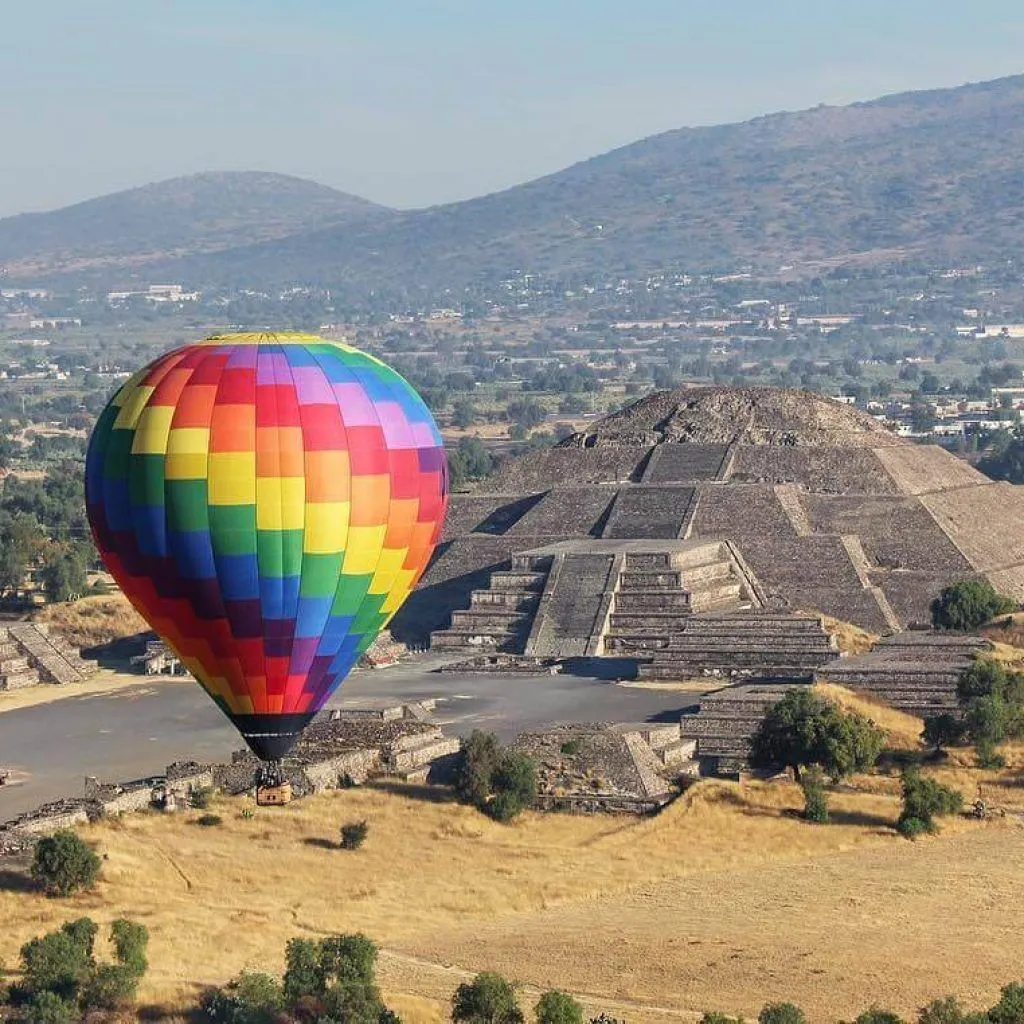 Vuelo en Globo sobre Teotihuacán