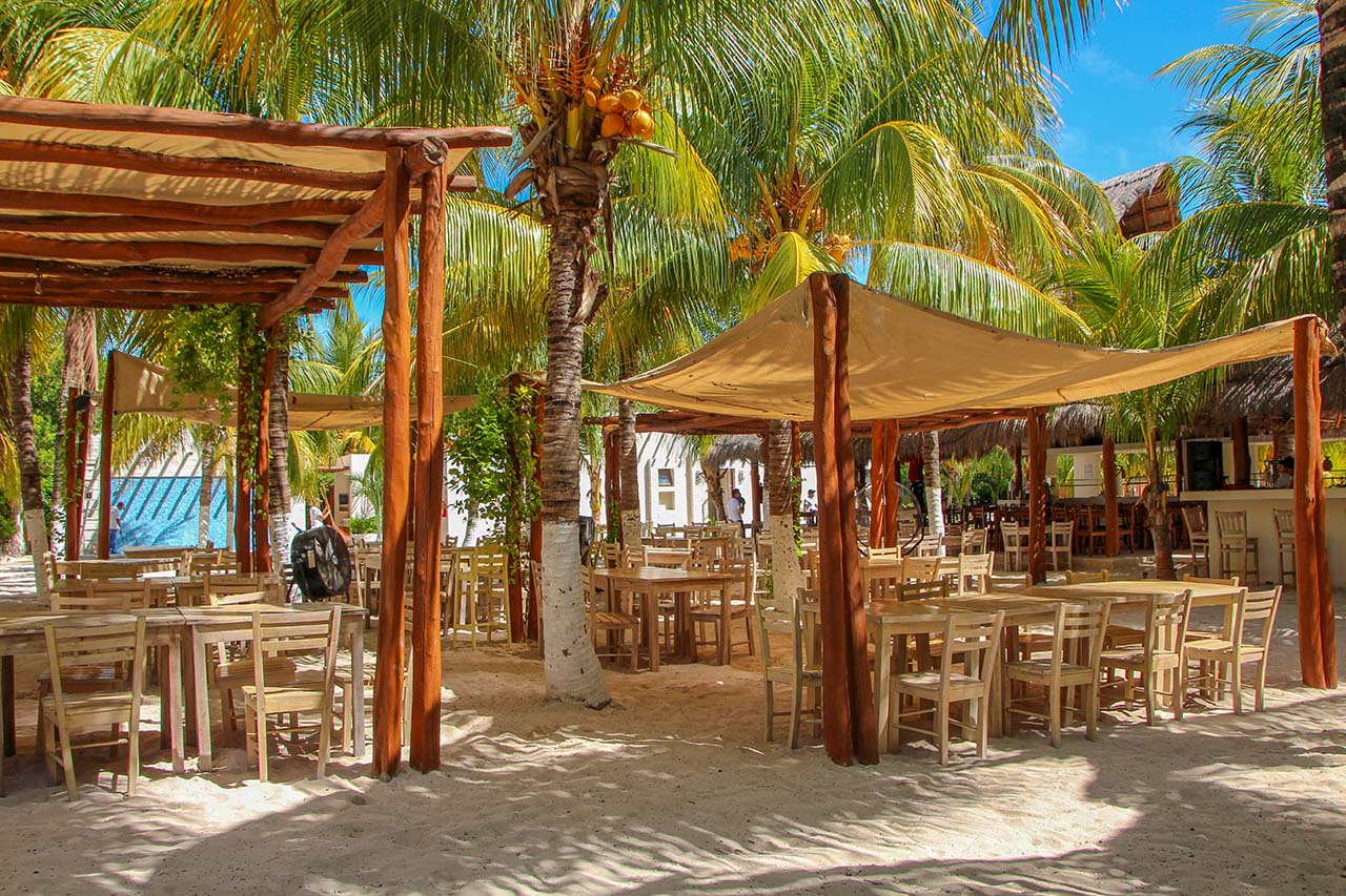 Isla Mujeres Catamaran Platino