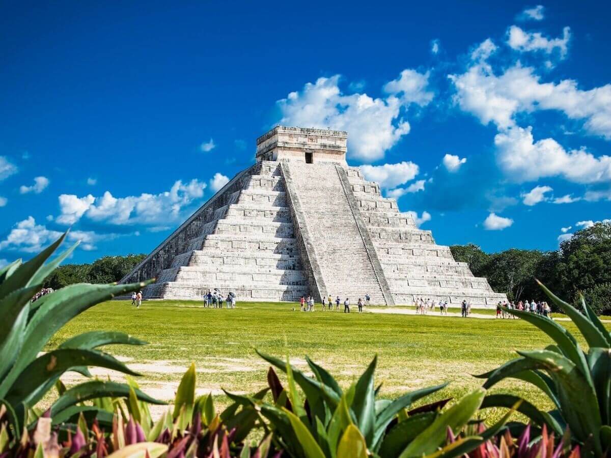 Chichén Itzá, Cenote and Izamal desde Merida