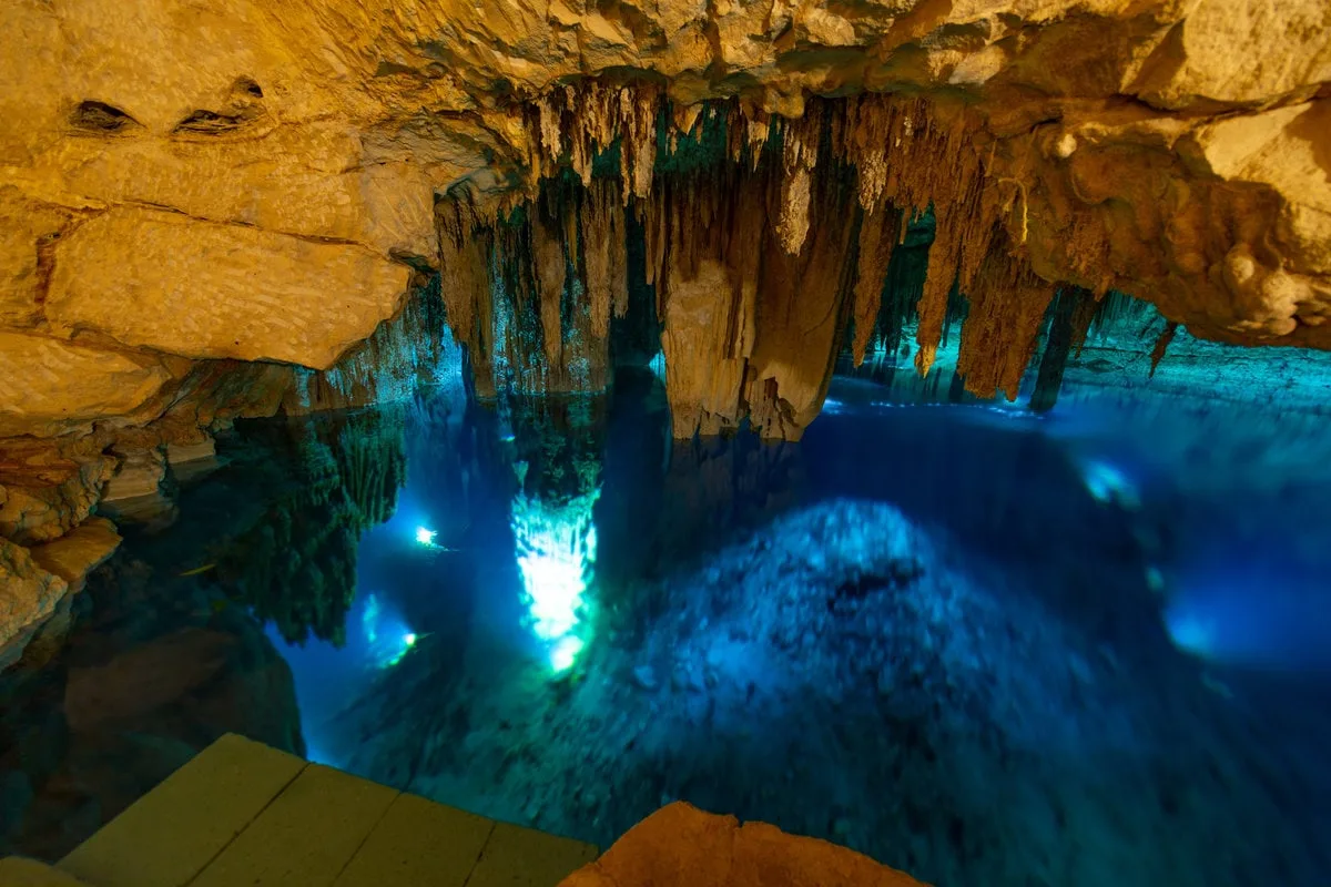 Ruinas de Oxkintok Hacienda Mucuyche con Cenote desde Mérida