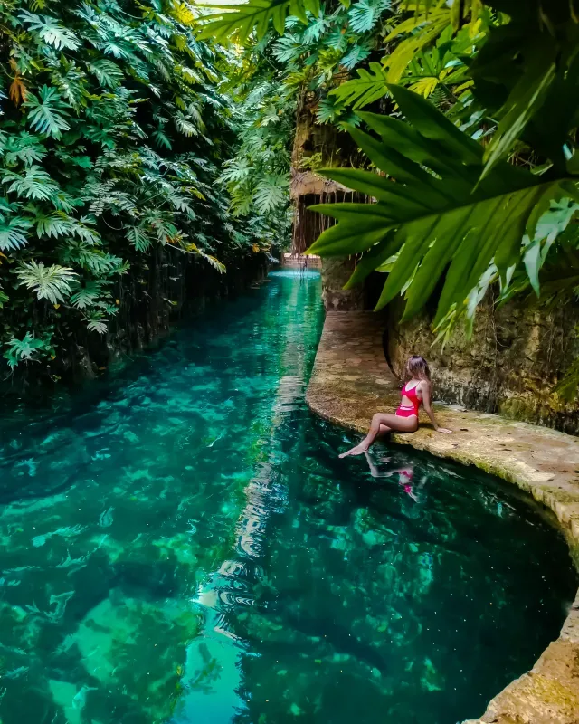 Ruinas de Oxkintok Hacienda Mucuyche con Cenote desde Mérida
