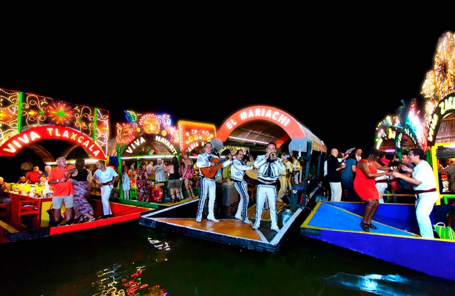 Tour Fiesta Mexicana Xoximilco con transporte