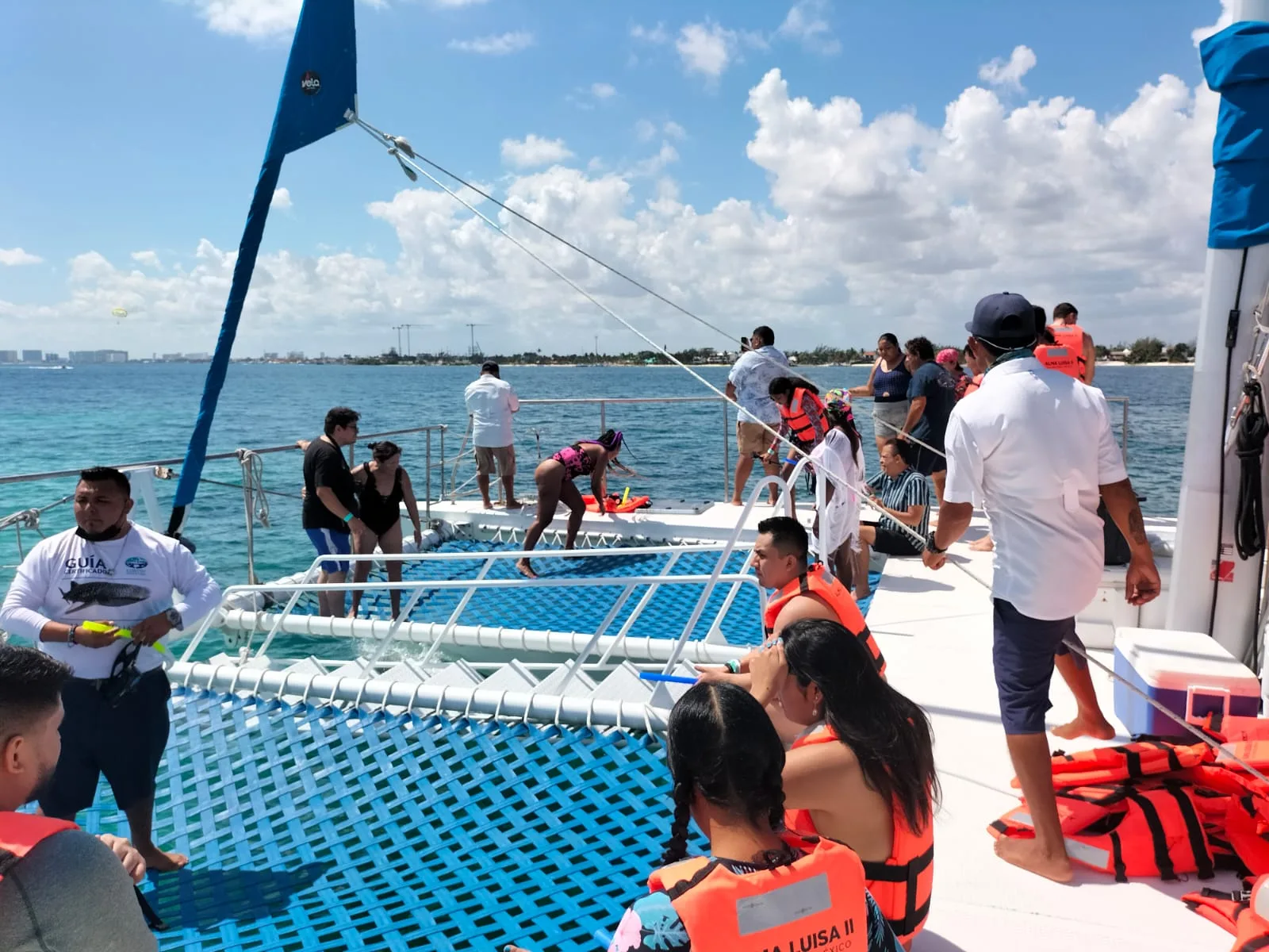 Isla Mujeres Catamaran Unlimited con Transporte Redondo